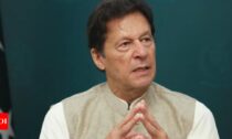 پاکستان: دولت پنجاب پاکستان به عمران خان مهلت 24 ساعته داد تا «تروریست‌هایی» را که در اقامتگاهش در لاهور پنهان شده بودند تحویل دهد.