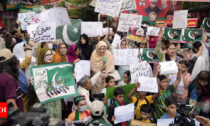 دادگاه پاکستان حکم آزادی بیش از 120 حامی نخست وزیر عمران خان را صادر کرد