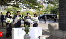 ژاپن: رهبران ژاپن و کره جنوبی در یادبود قربانیان بمب اتمی کره در هیروشیما دعا کردند.