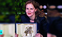 تریت: جاستین ترییت برنده جایزه اصلی کن برای معمای فرانسوی، سومین زنی که این کار را انجام می دهد